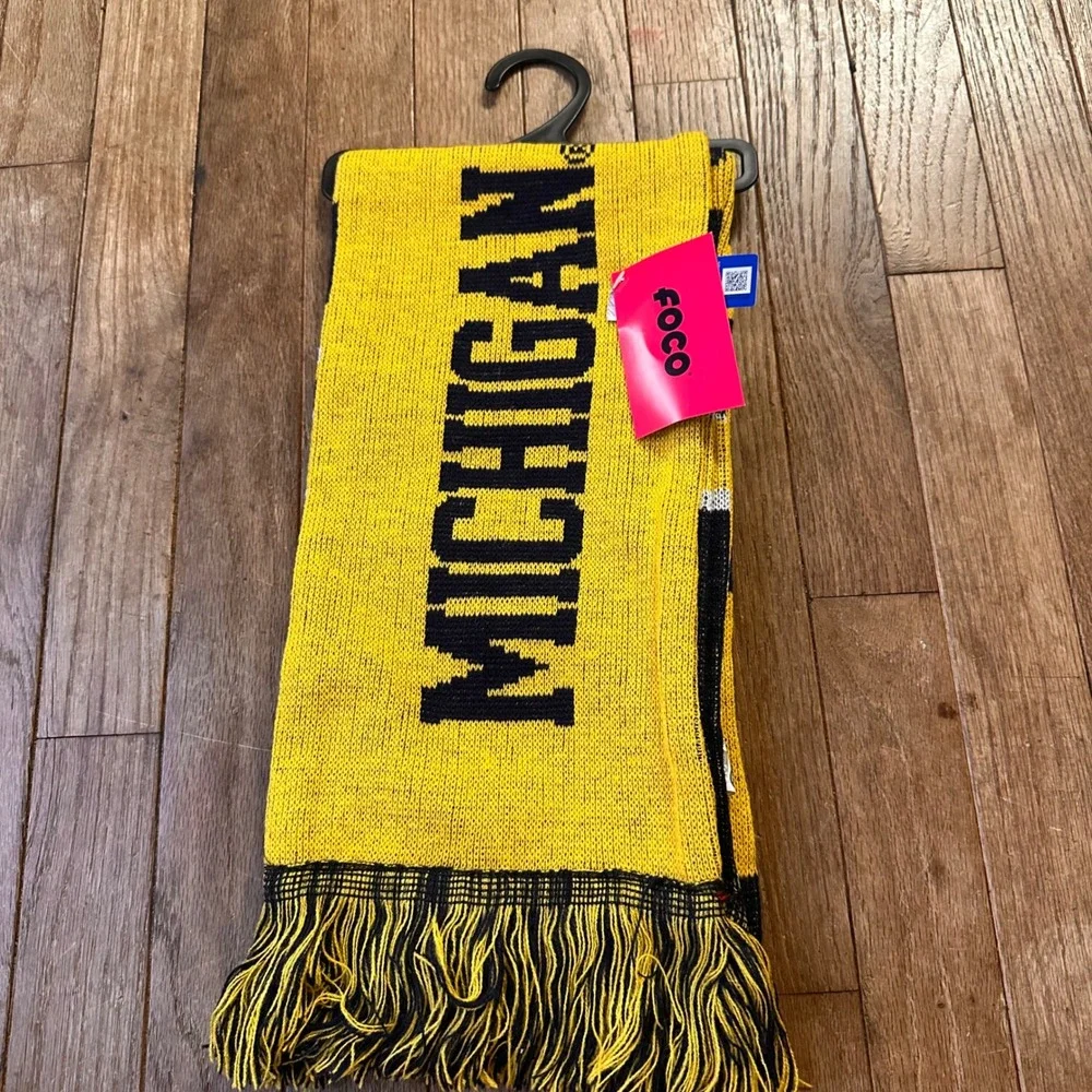 University of Michigan Wolverines Scarf Knit Fringe Maize Yellow Blue Game Day